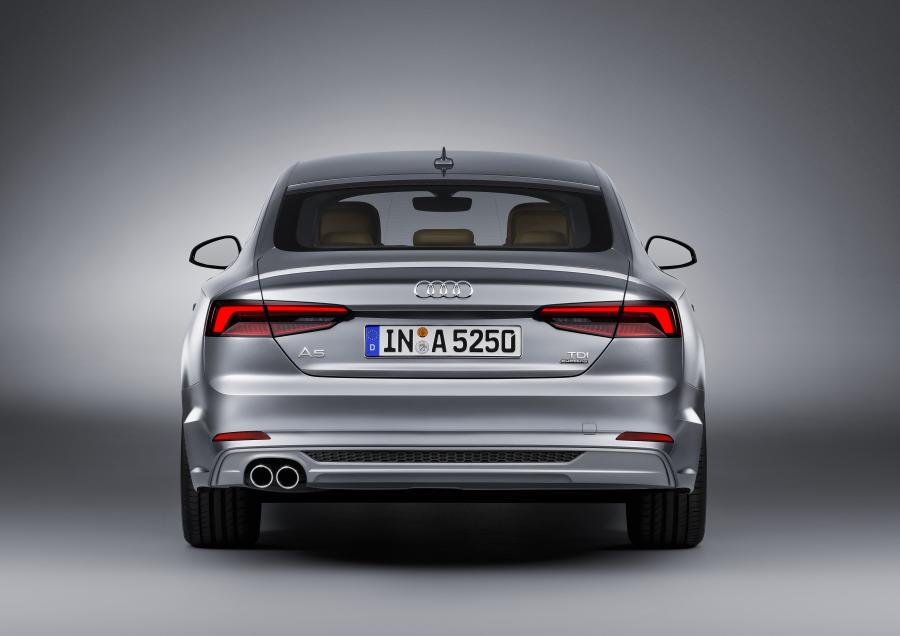  Audi A5 Sportback 2.0 TDI Quattro S-Line 2016 года  (WW) (фото 4 из 35)